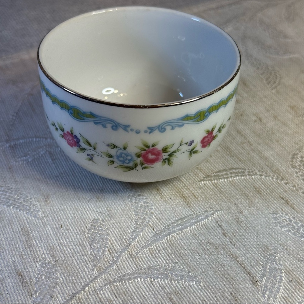 Vintage Tatung White Pink And BlueFloral Porcelain Tea Cup, Sipping bowl Taiwan